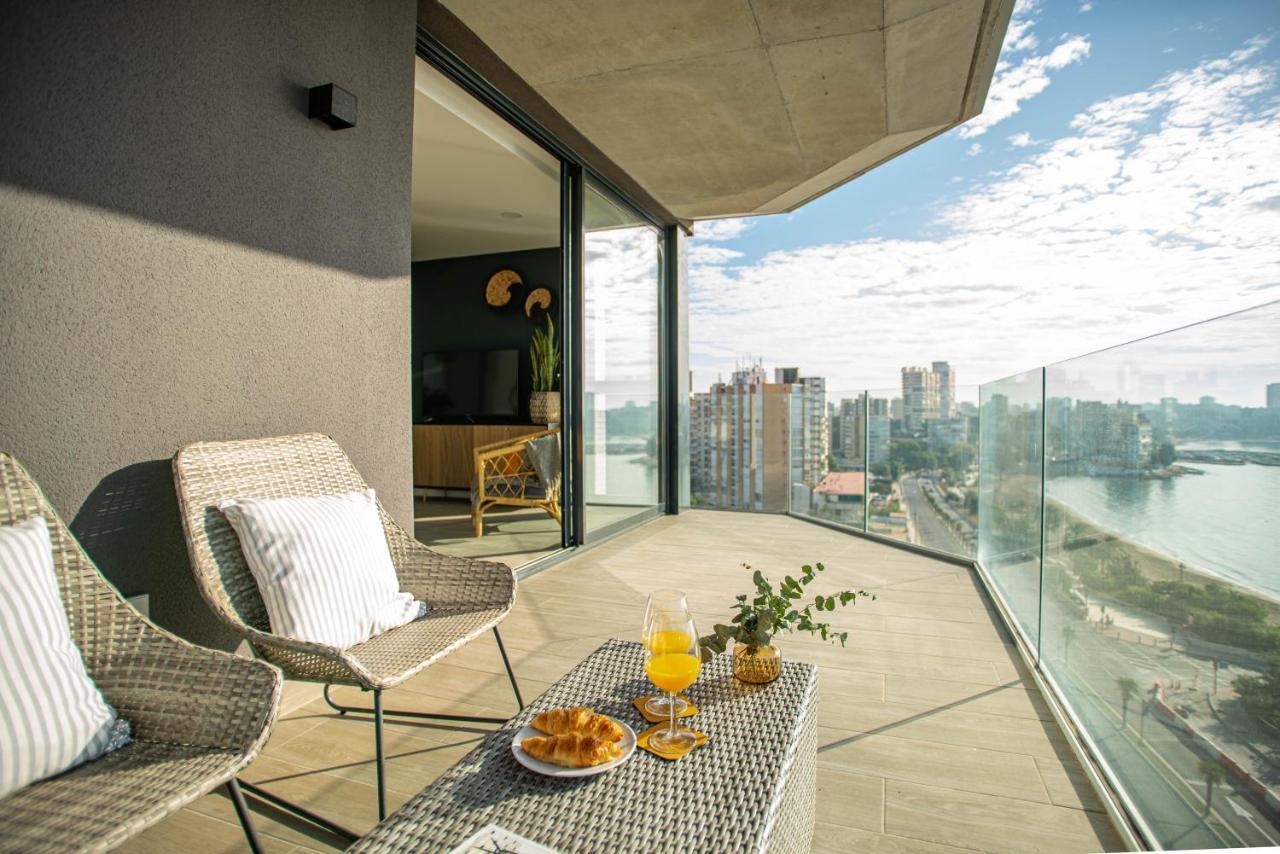 Modern Sea Front East Wind Apartment Alicante Luaran gambar